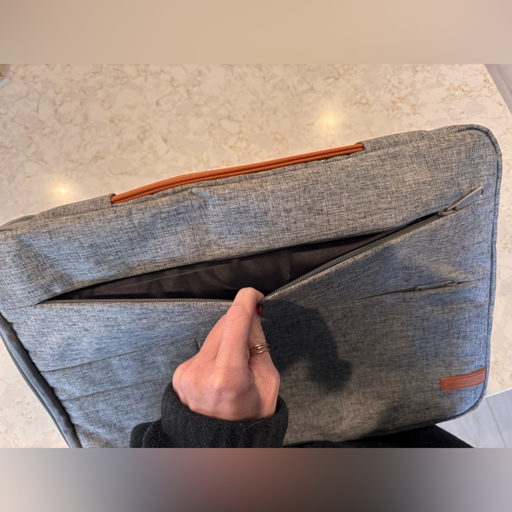 Gray and Cream Textured Laptop Sleeve - Picture 9 of 10